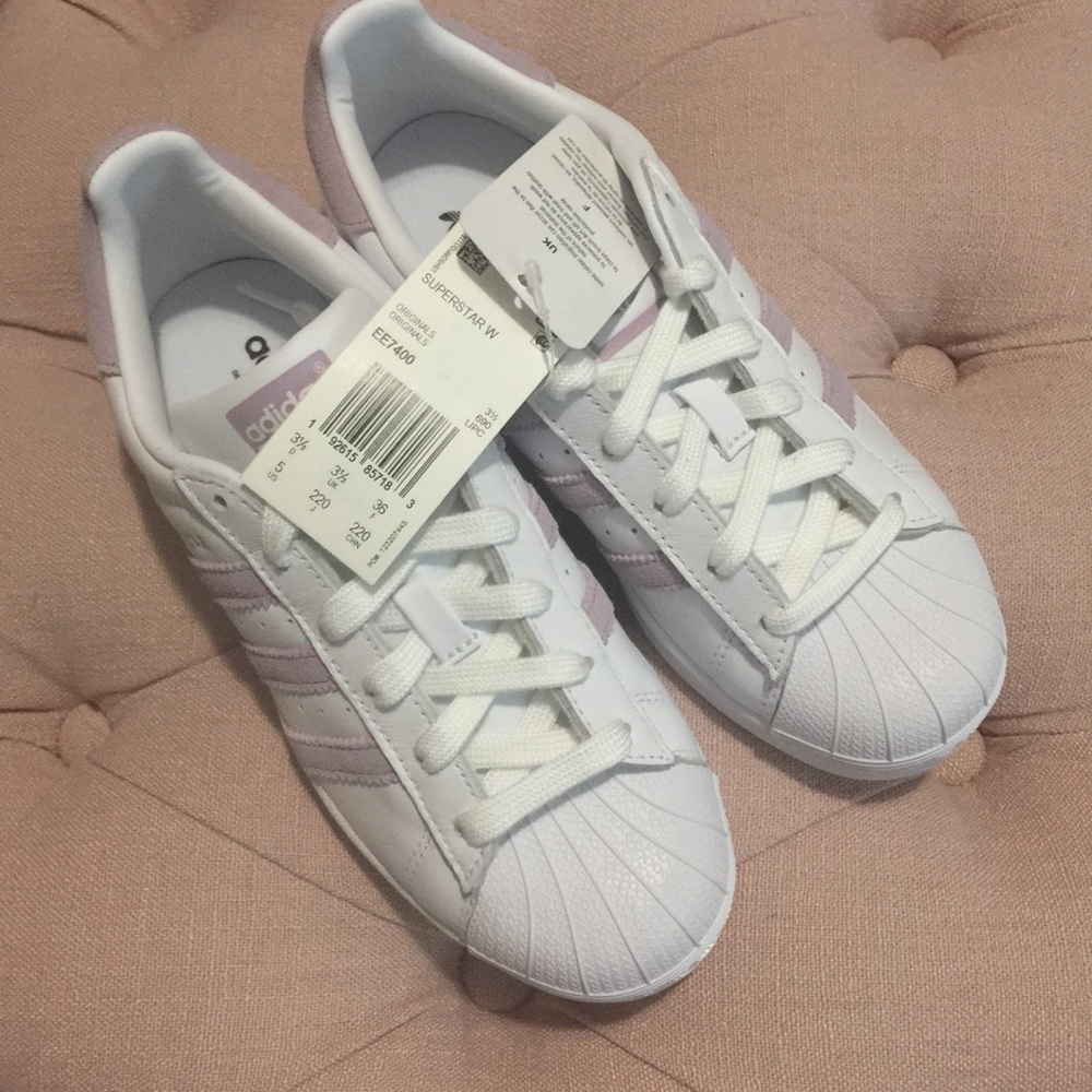 NWT Adidas Superstar W Originals Size US 5